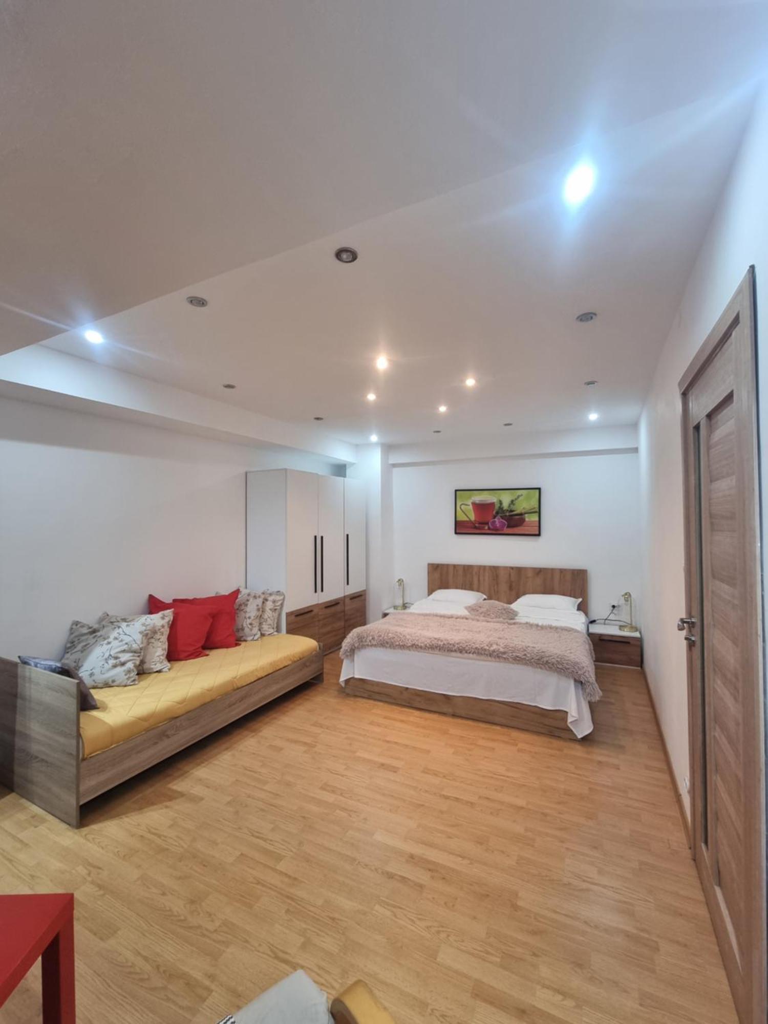 Gemasoti House 호텔 드로베타 투르누 세베린 외부 사진